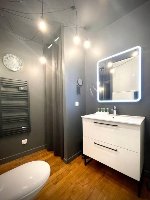 Grand Studio Confortable Situe En Centre Ville Gerardmer Ngoại thất bức ảnh